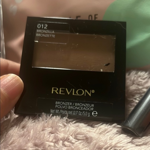 Makeup 10 piece Bundle - Picture 3 of 8